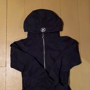 Sz 8 heathered black lulu scuba